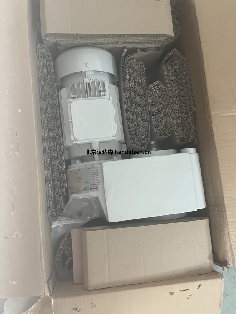 德國(guó)HIMMEL冷卻塔減速電機(jī)KC62.01-L/2用于驅(qū)動(dòng)大型風(fēng)扇 IMG_6031