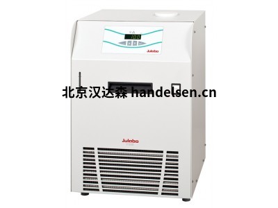 德國(guó)JULABO循環(huán)冷卻器F500內(nèi)部為不銹鋼水箱